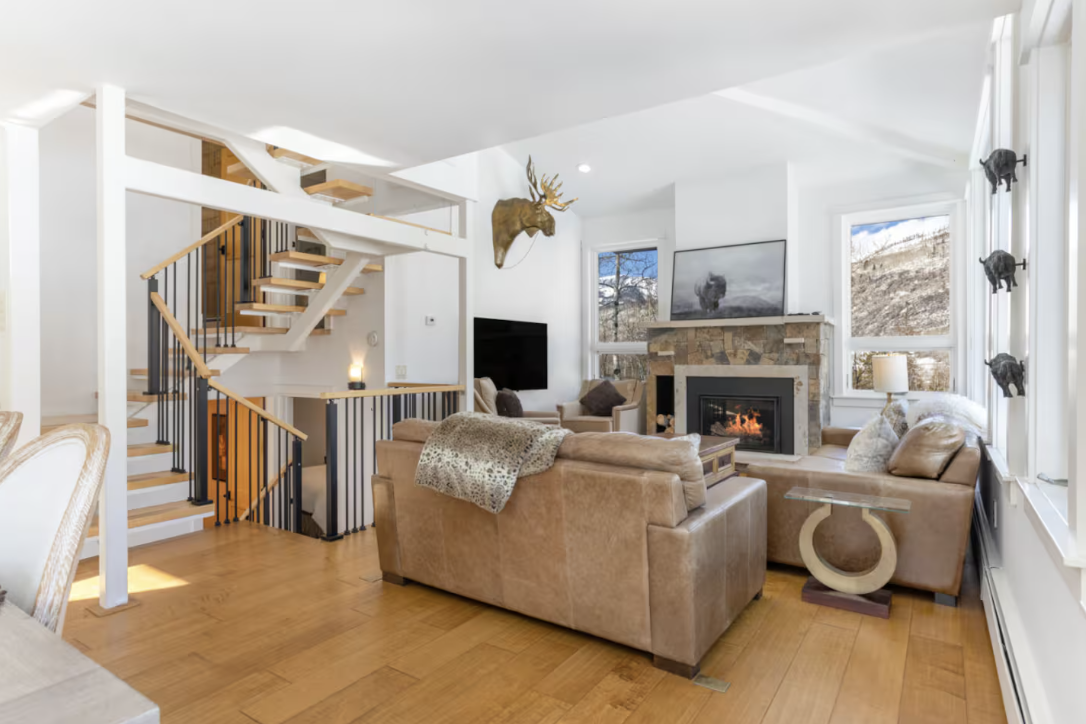 Living room with fireplace